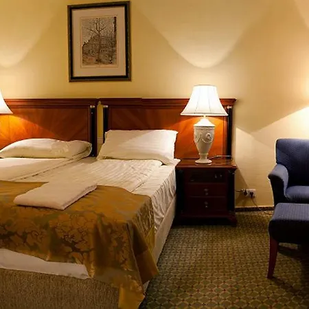 Huber 3* 애프리츠