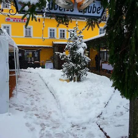 Huber Hotel 3*